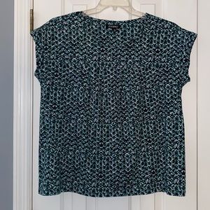 Roz & Ali Cap Sleeve Shirt